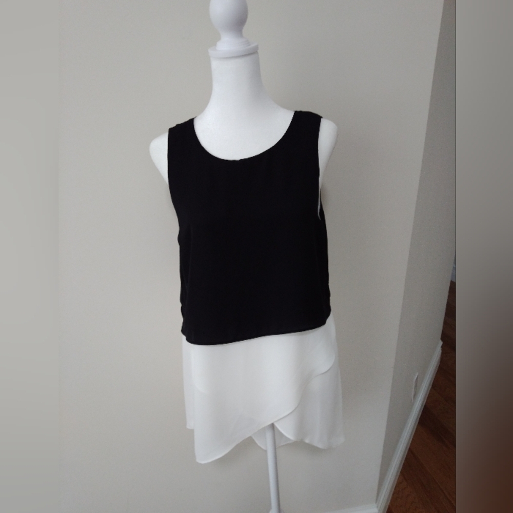 Joseph Ribcoff Flowy Tunic, Pristine Condition, Size 6